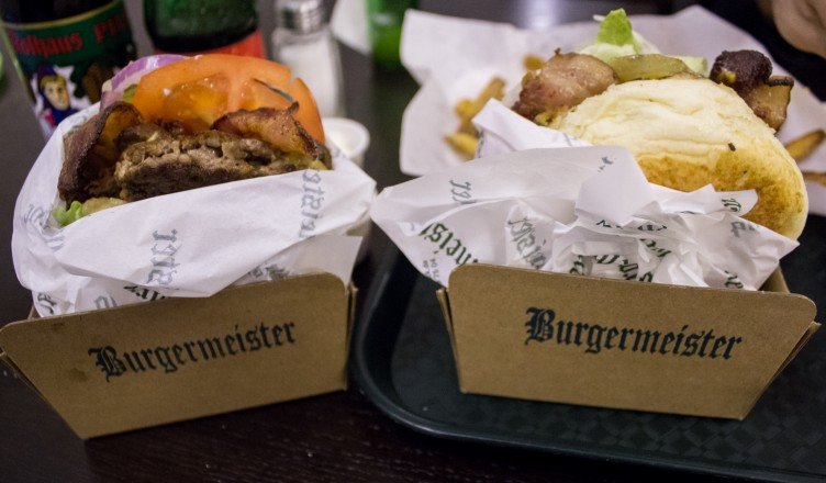 Hambúrguer no BurgerMeister