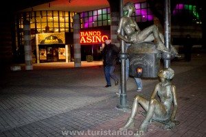 As estátuas engraçadinhas de Bratislava na Eslováquia