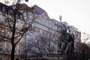 As estátuas engraçadinhas de Bratislava na Eslováquia