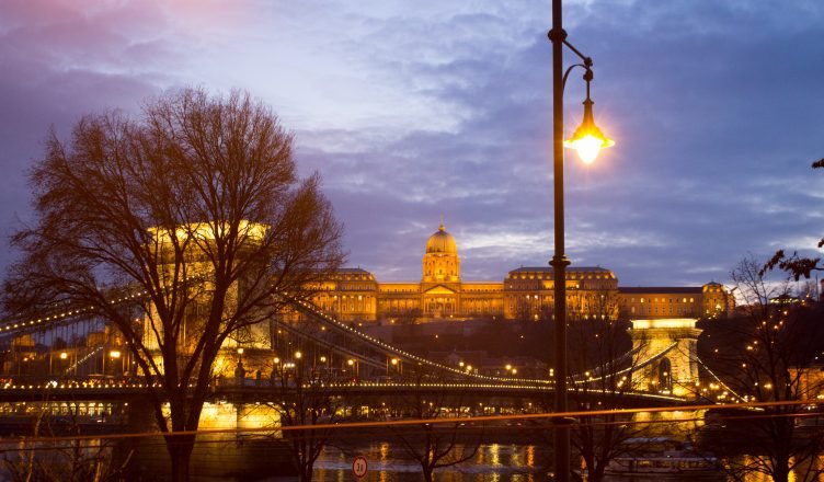 em Budapeste